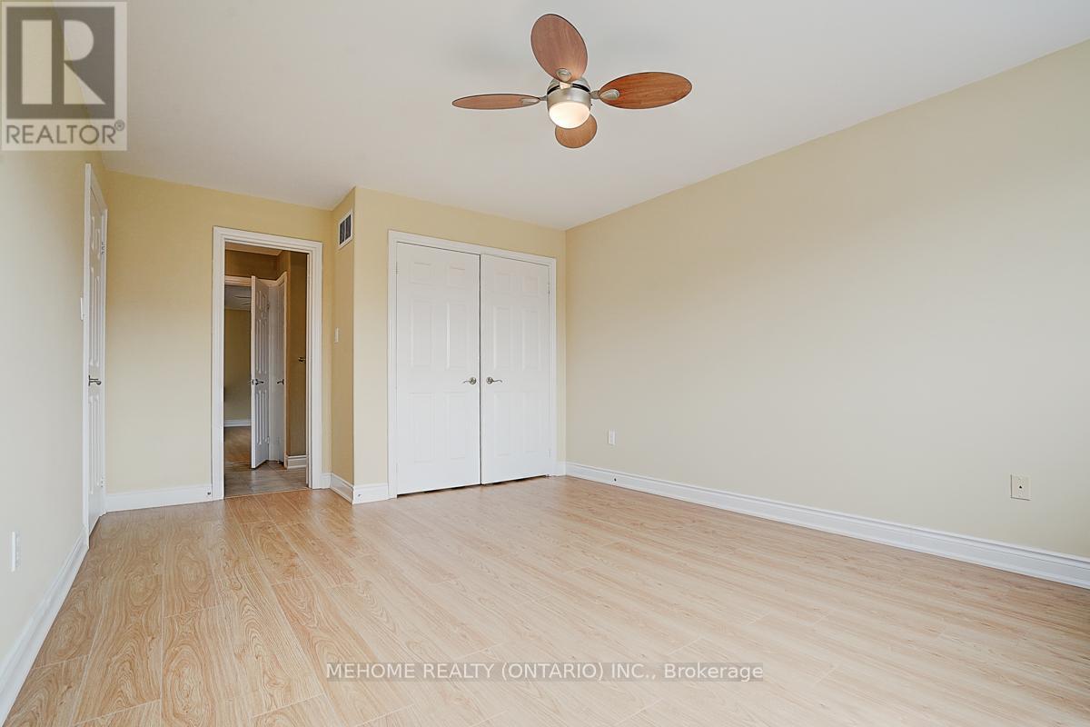 40 Westminster Circle, Barrie, Ontario  L4M 0A5 - Photo 36 - S12263560