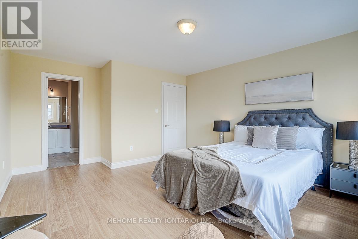 40 Westminster Circle, Barrie, Ontario  L4M 0A5 - Photo 38 - S12263560