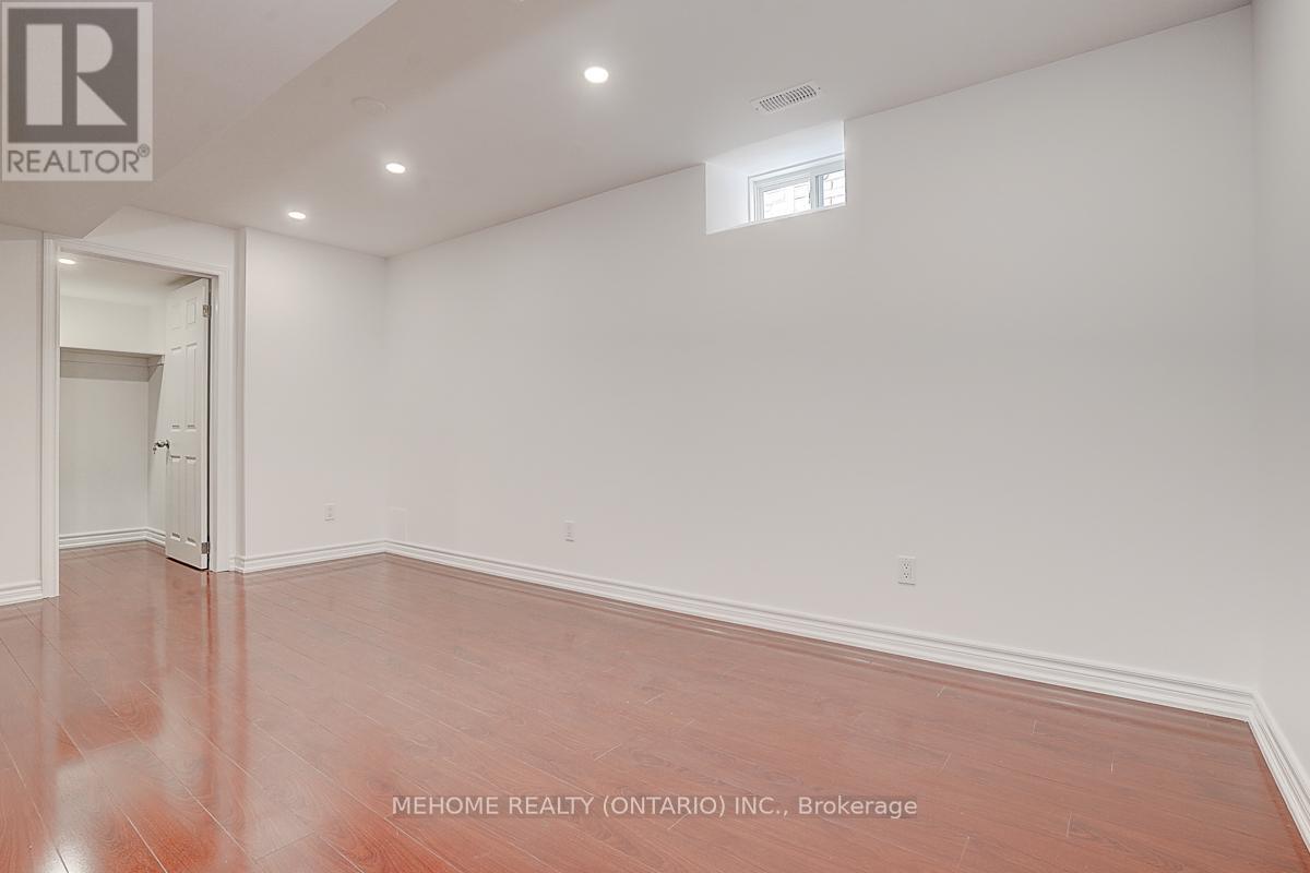40 Westminster Circle, Barrie, Ontario  L4M 0A5 - Photo 44 - S12263560