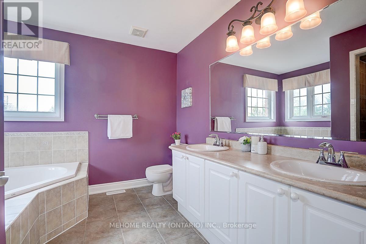 40 Westminster Circle, Barrie, Ontario  L4M 0A5 - Photo 49 - S12263560