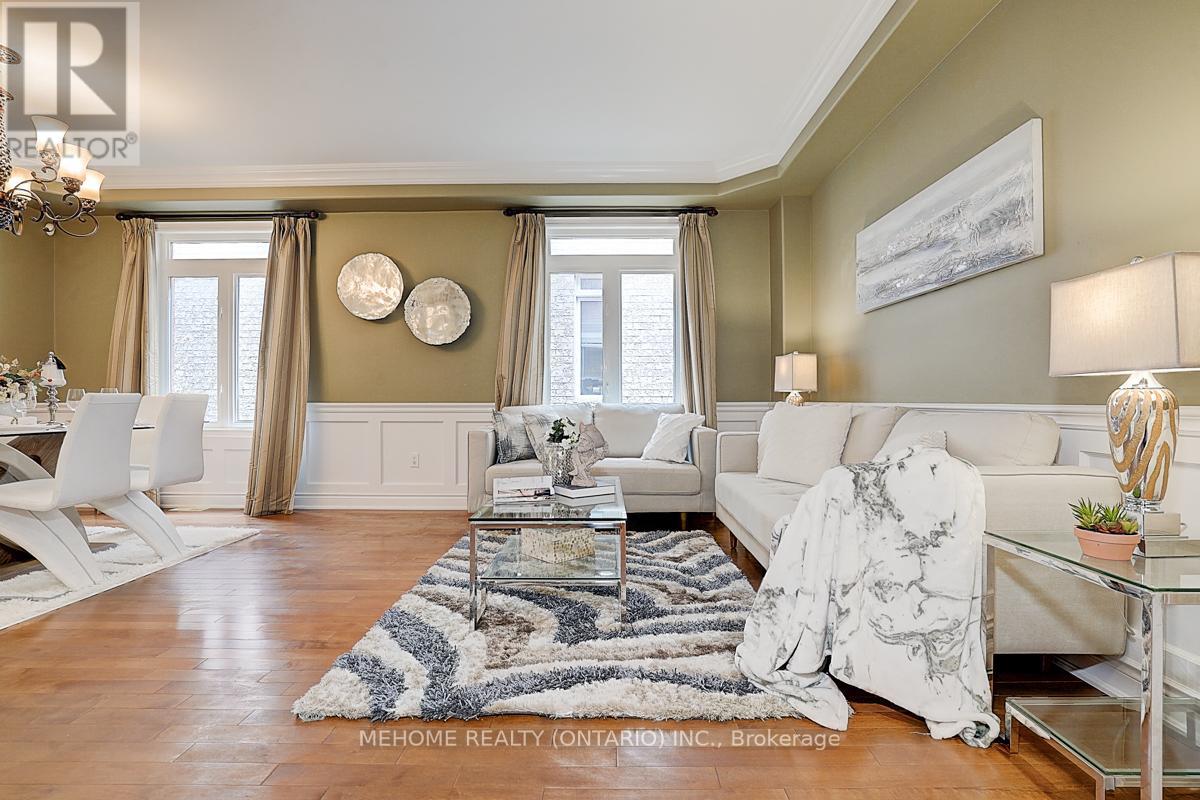 40 Westminster Circle, Barrie, Ontario  L4M 0A5 - Photo 8 - S12263560