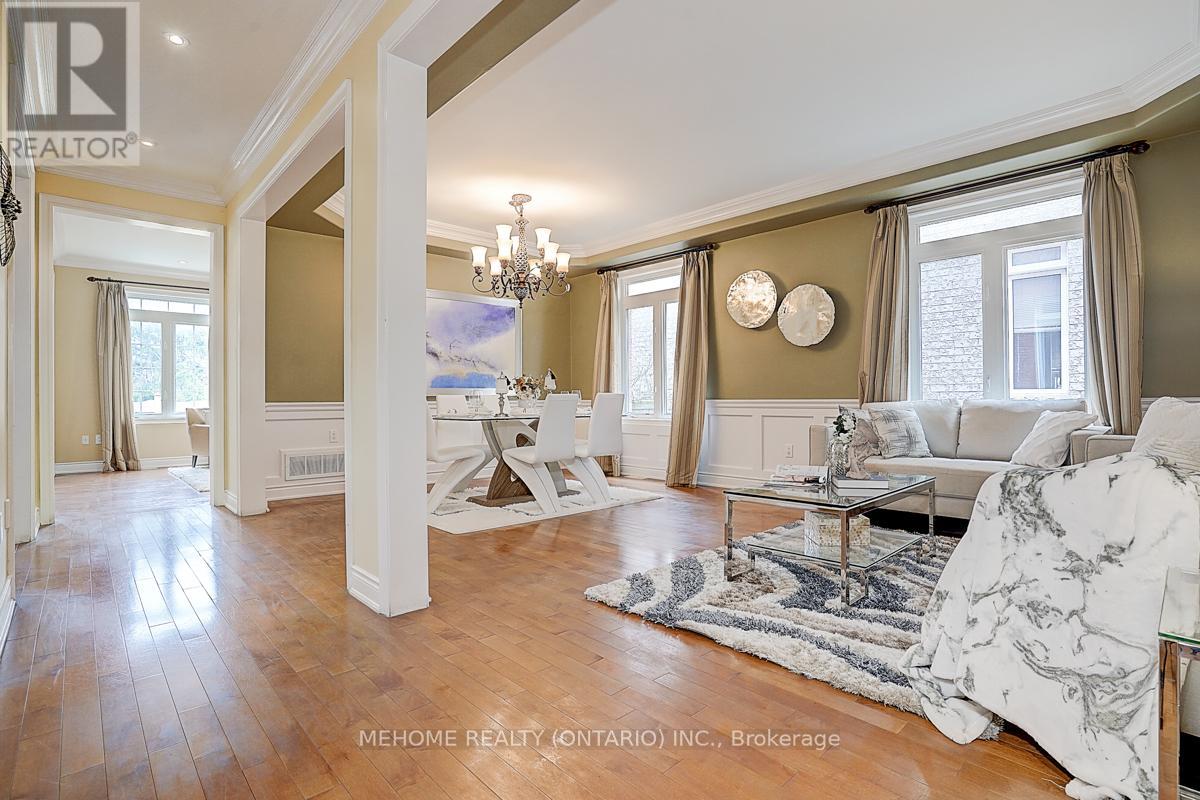 40 Westminster Circle, Barrie, Ontario  L4M 0A5 - Photo 9 - S12263560