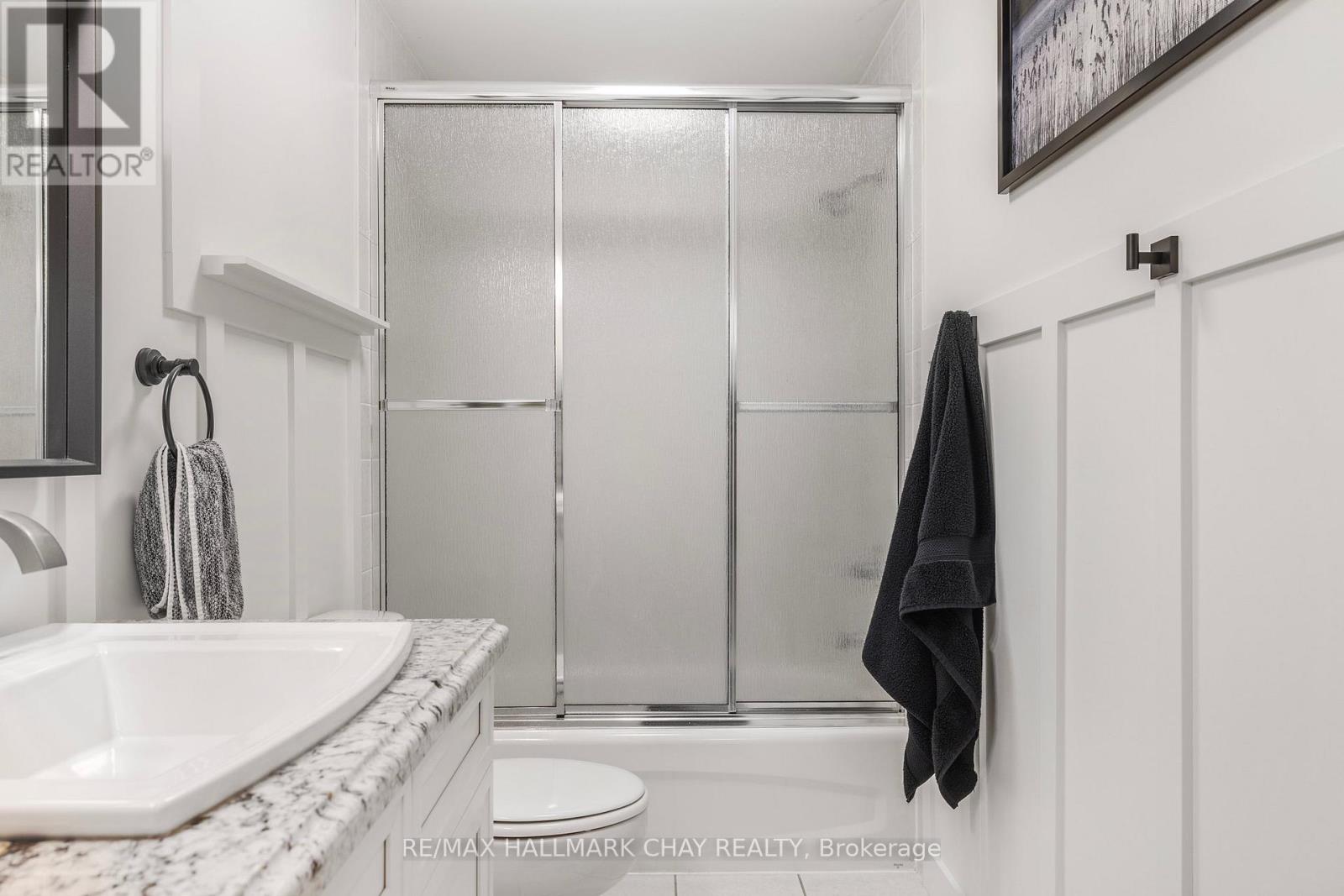 14 Oakmont Avenue, Oro-Medonte, Ontario  L0L 2L0 - Photo 41 - S12263619
