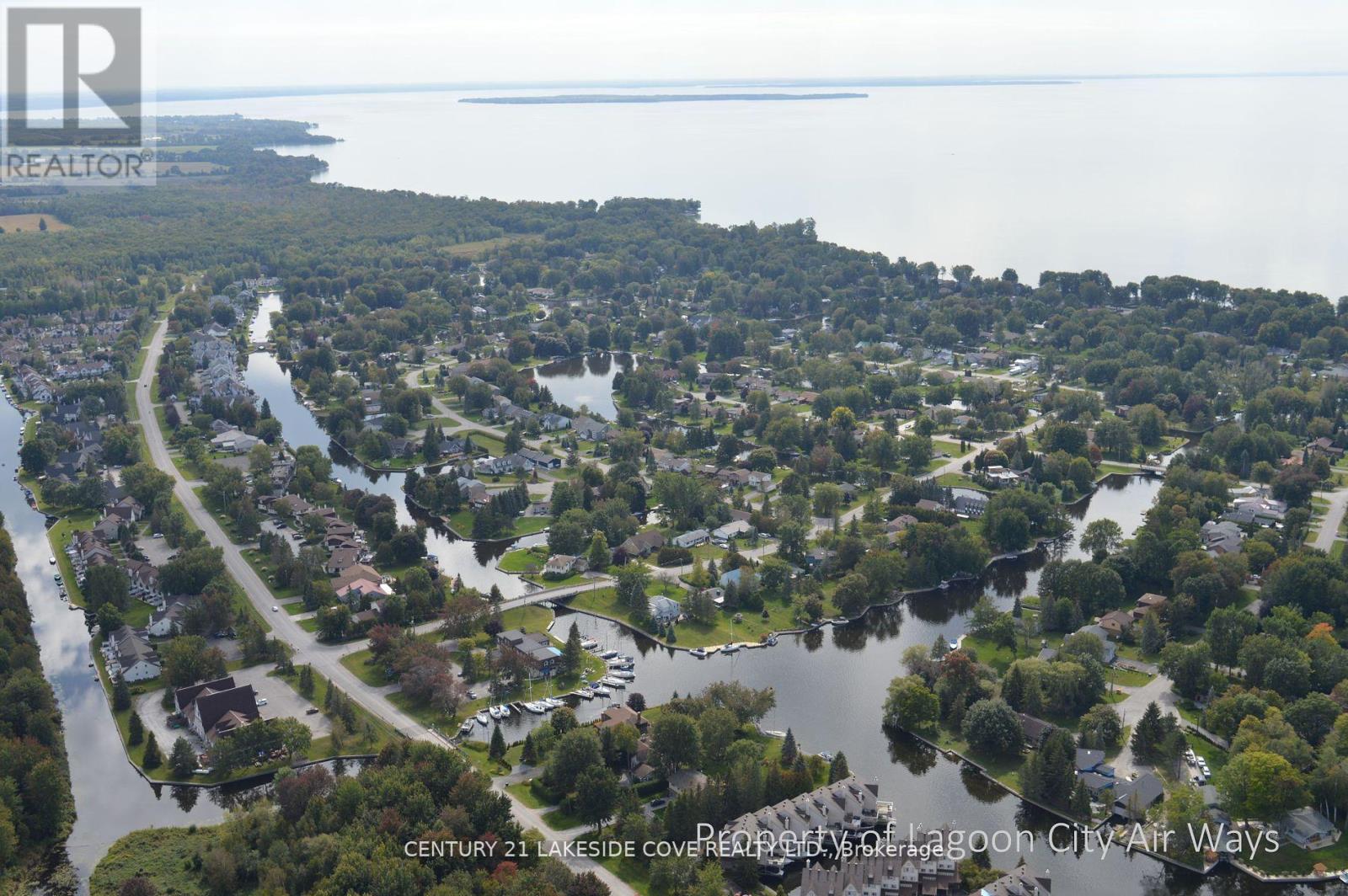 Unit 6 - 70 Laguna Parkway, Ramara, Ontario  L0K 1B0 - Photo 2 - S12263680