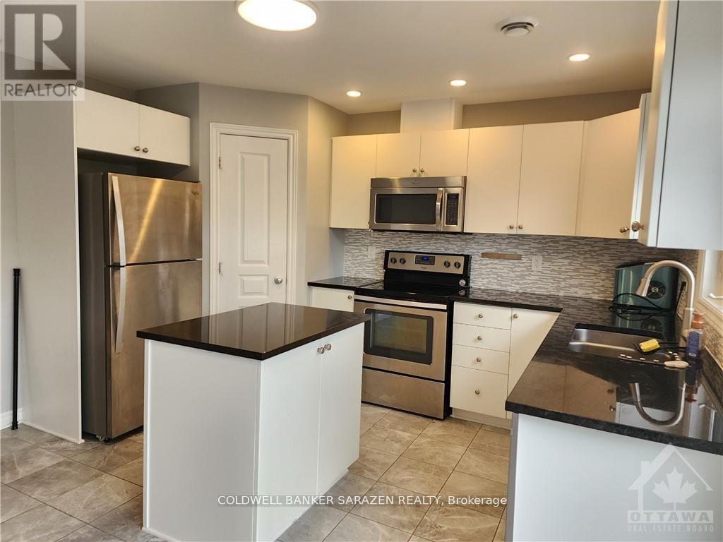 Property at 612 DANACA PRIVATE image 4