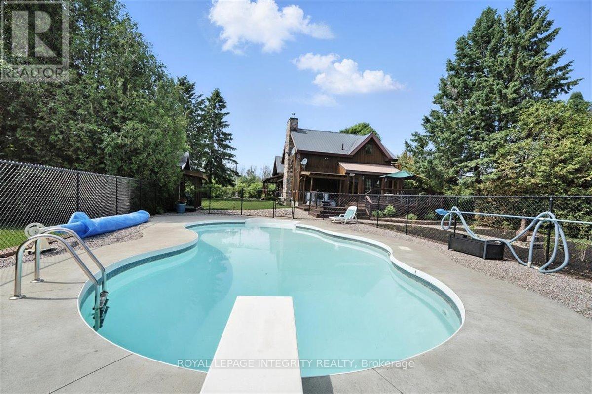 2365 Ashton Station Road, Ottawa, Ontario  K0A 1B0 - Photo 33 - X12263784