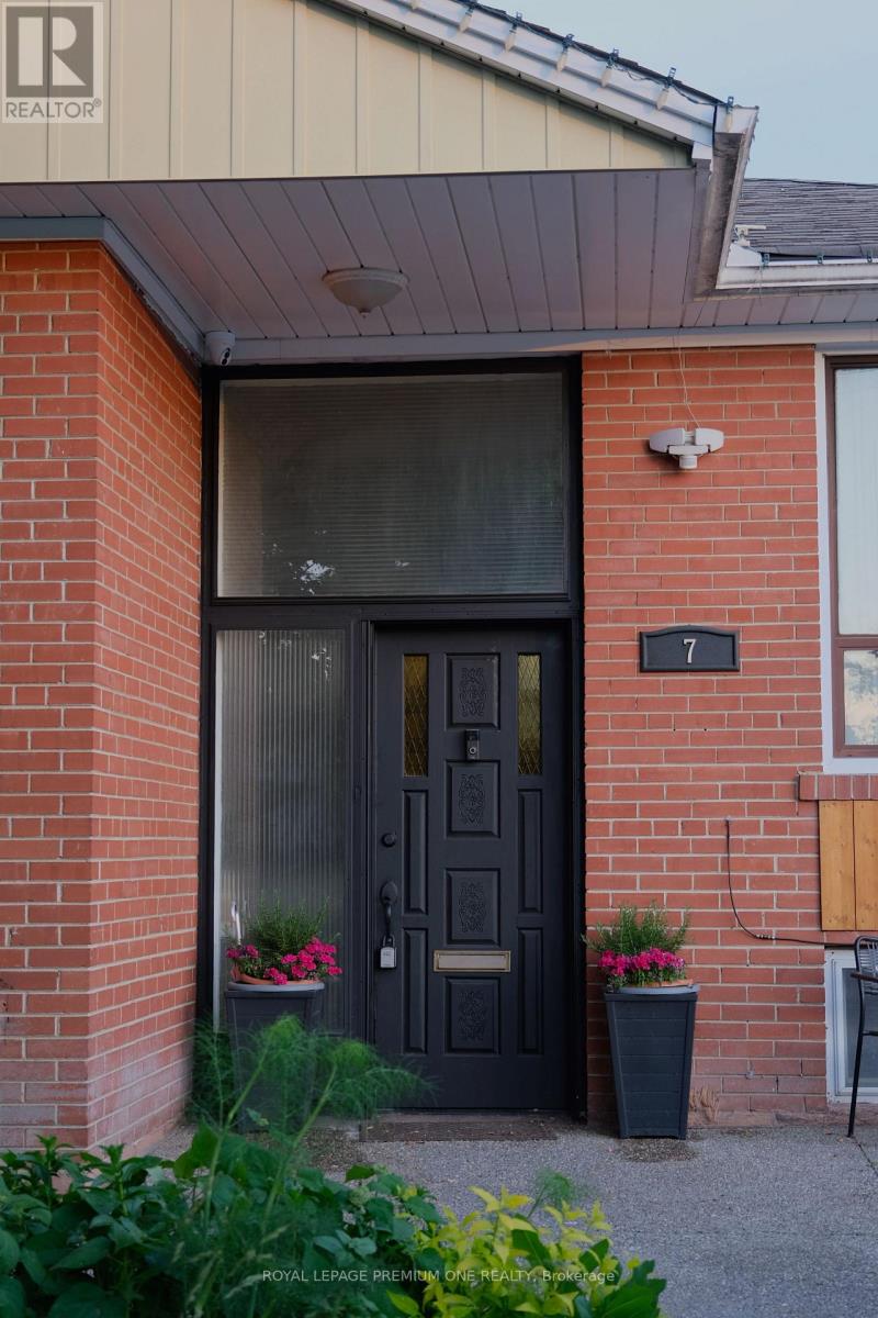 Property at 7 NORTH HEIGHTS ROAD image 3