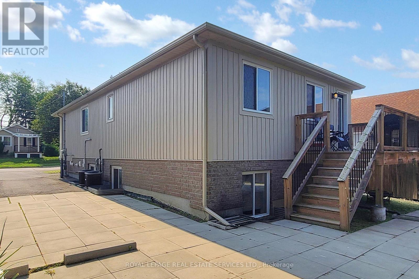 89 Louth Street, St. Catharines, Ontario  L2S 2T7 - Photo 43 - X12260180