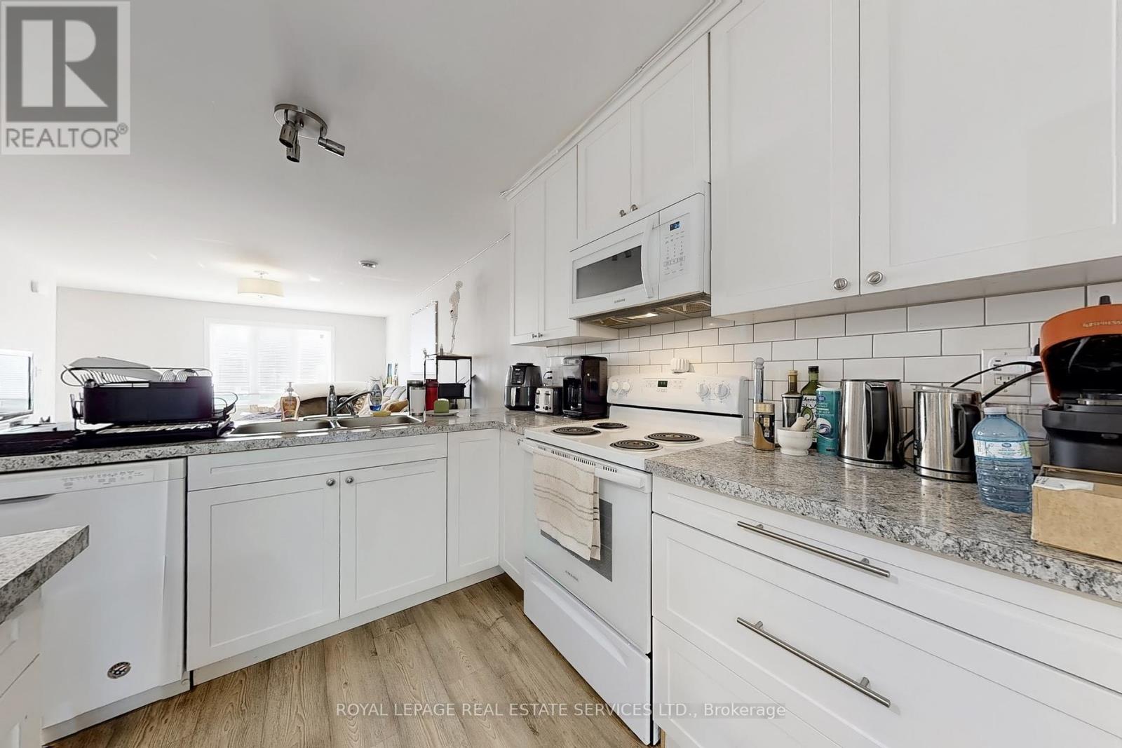 89 Louth Street, St. Catharines, Ontario  L2S 2T7 - Photo 10 - X12260180