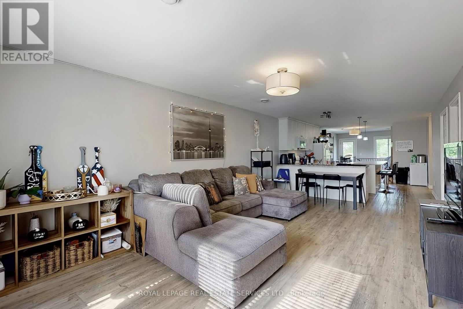 89 Louth Street, St. Catharines, Ontario  L2S 2T7 - Photo 7 - X12260180