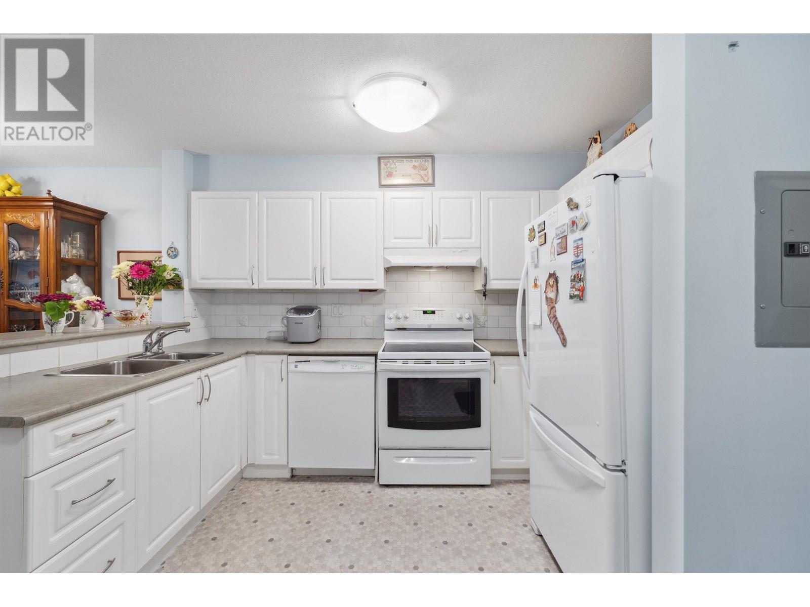 202 960 Lynn Valley Road, North Vancouver, British Columbia  V7J 3V6 - Photo 9 - R3023079