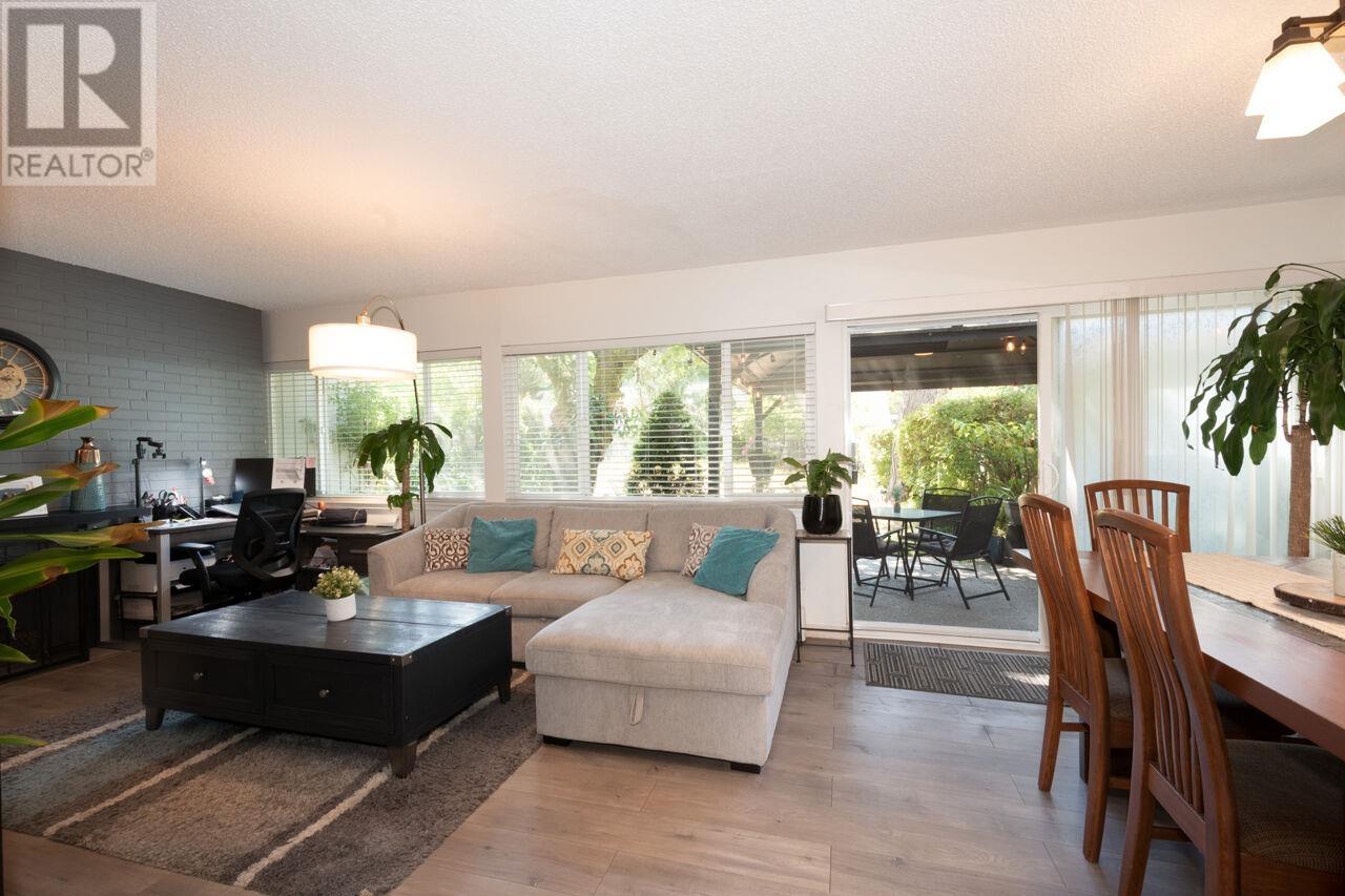 Property at 2765 WESTVIEW DRIVE image 3
