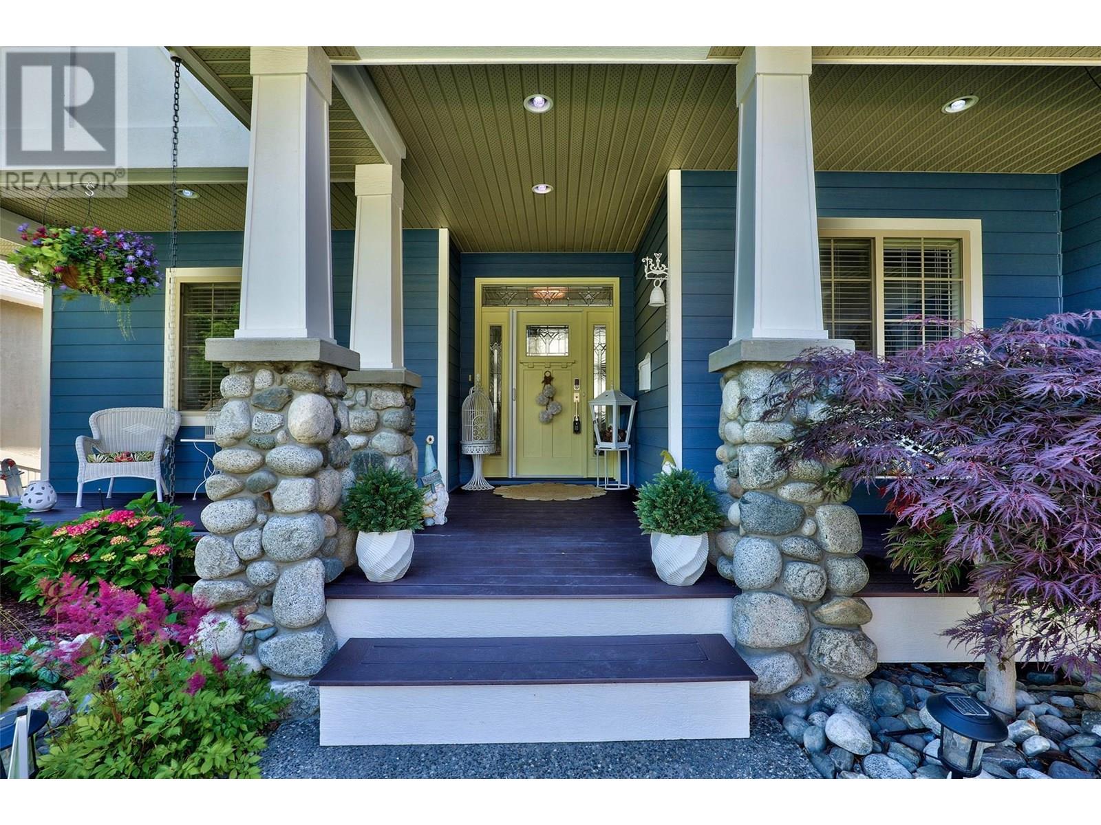 Property at 516 Sun Rivers Drive W image 3