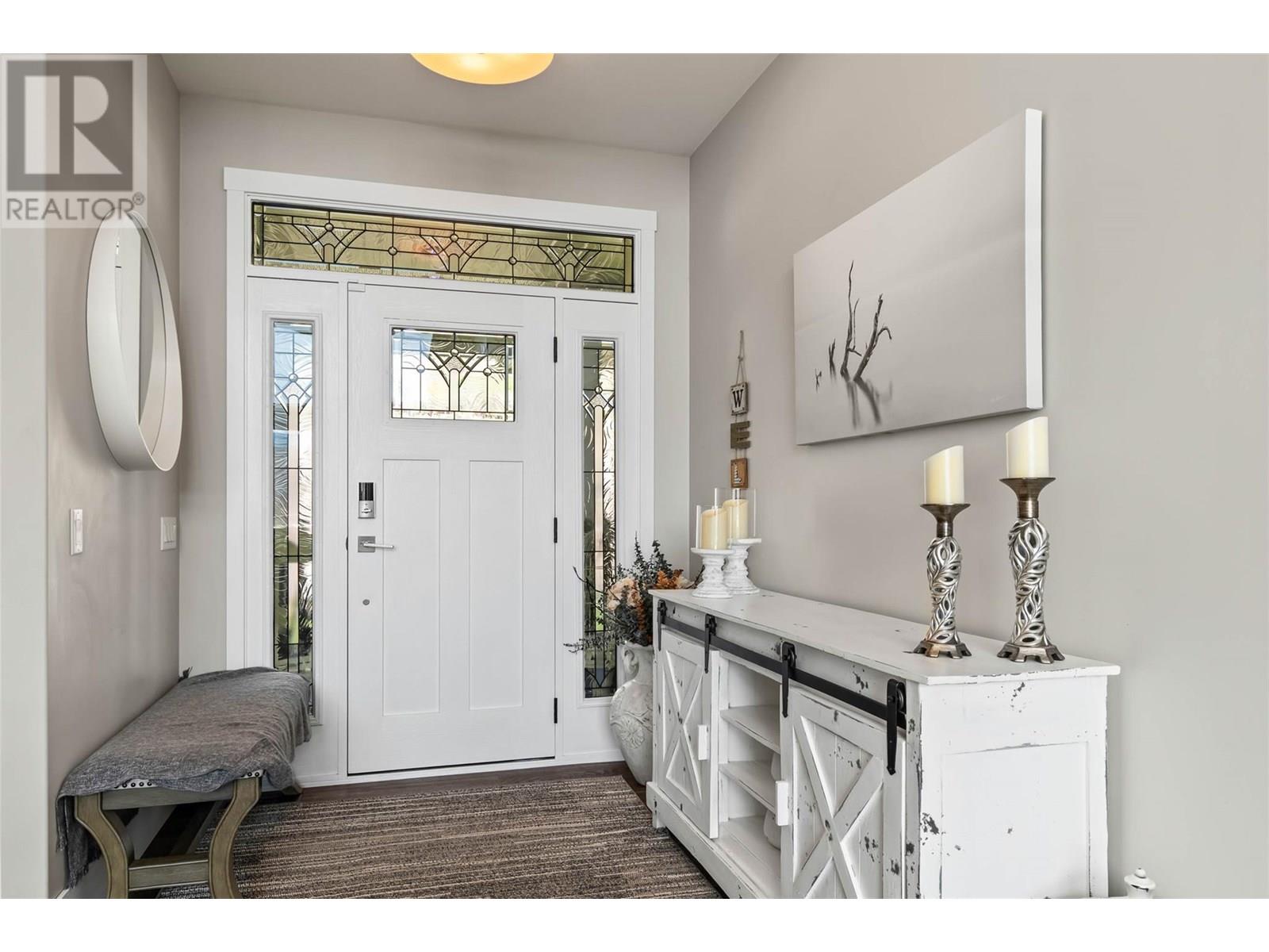 Property at 516 Sun Rivers Drive W image 4
