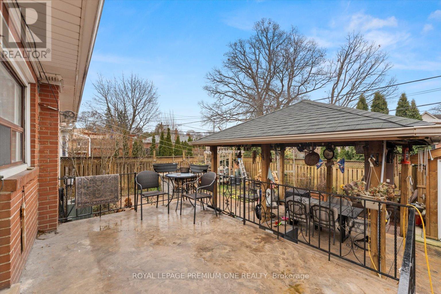 7 North Heights Road, Toronto, Ontario  M9B 2T2 - Photo 28 - W12263341