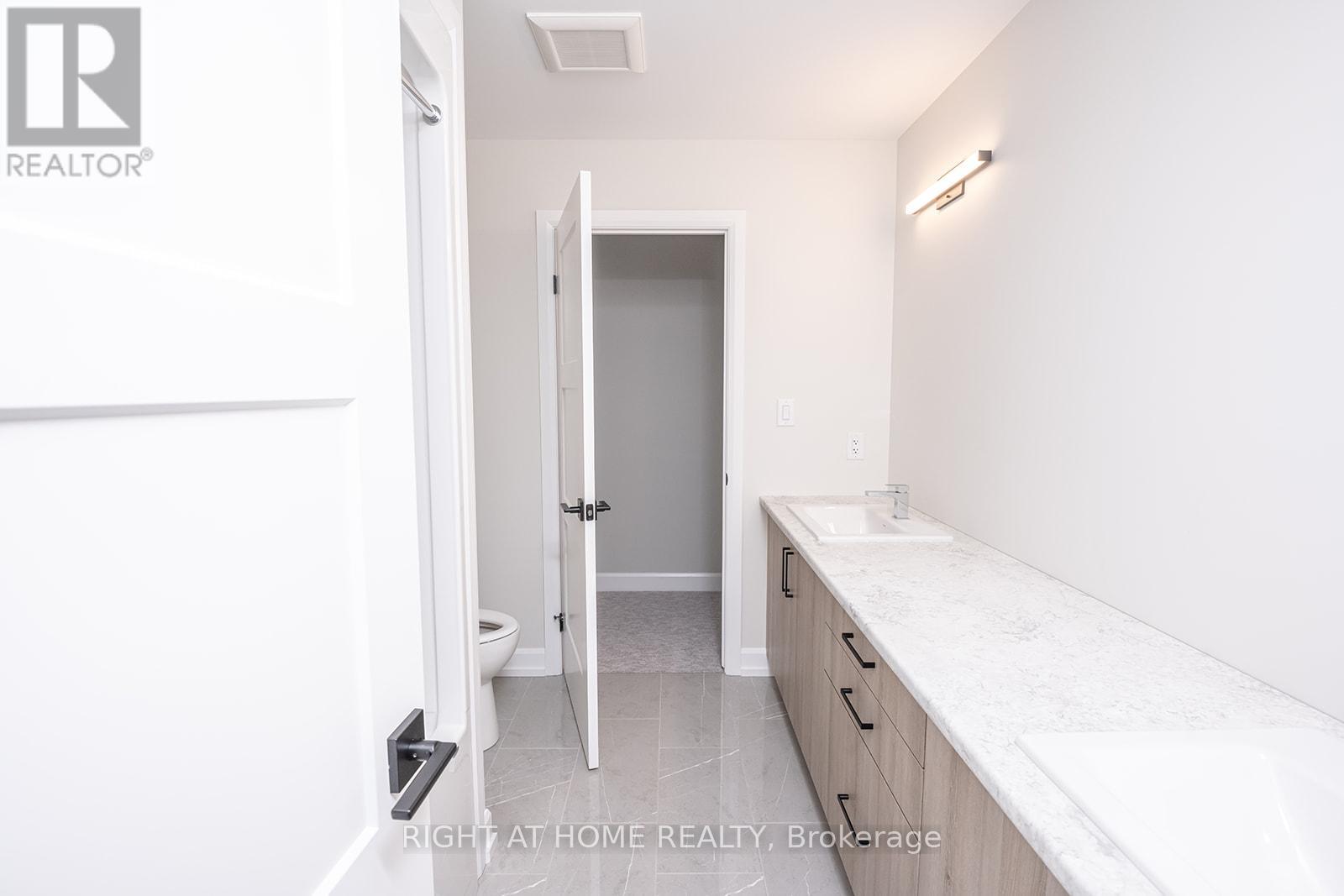 3909 Mitchell Crescent, Fort Erie, Ontario  L0S 1S0 - Photo 23 - X12263600