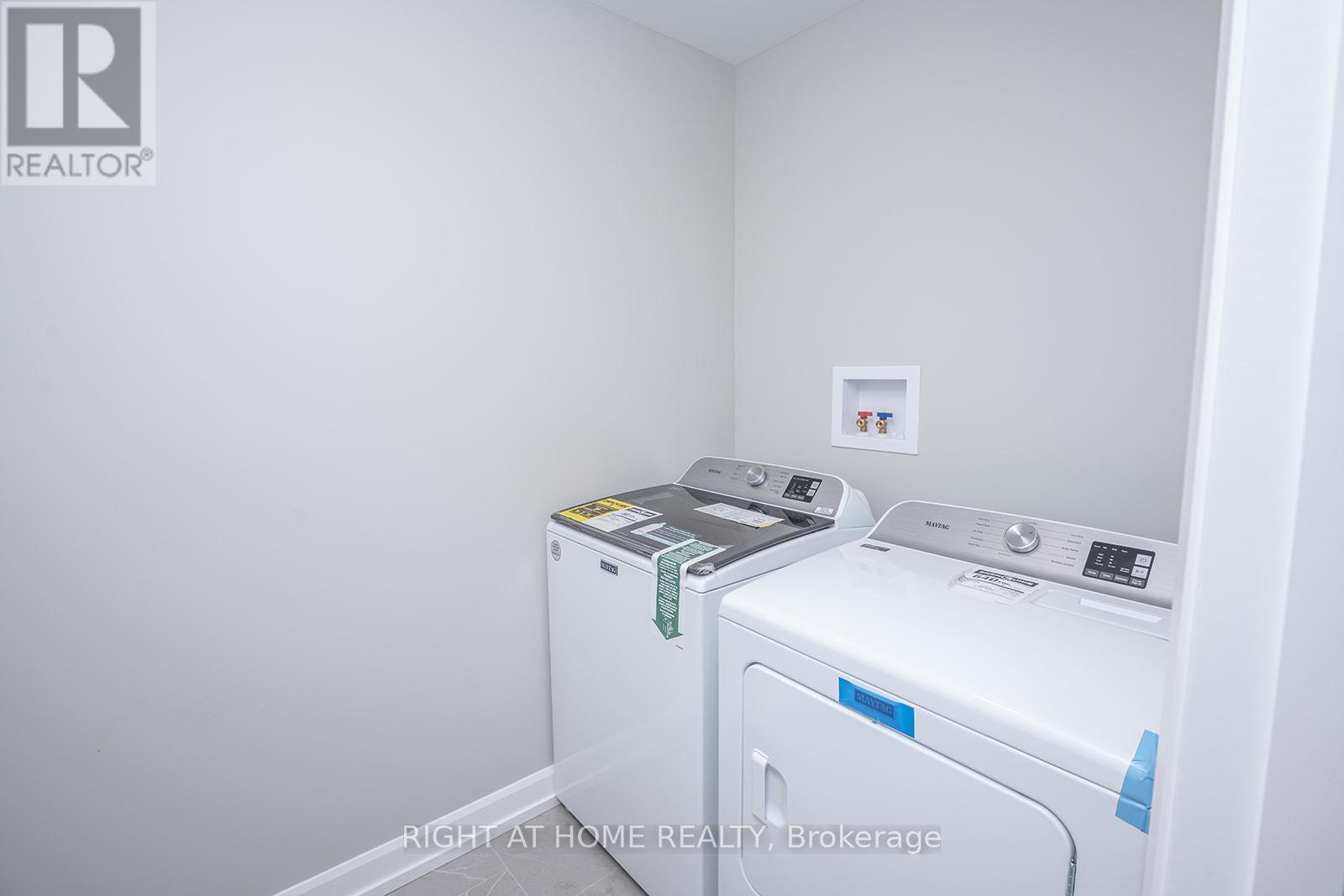 3909 Mitchell Crescent, Fort Erie, Ontario  L0S 1S0 - Photo 27 - X12263600