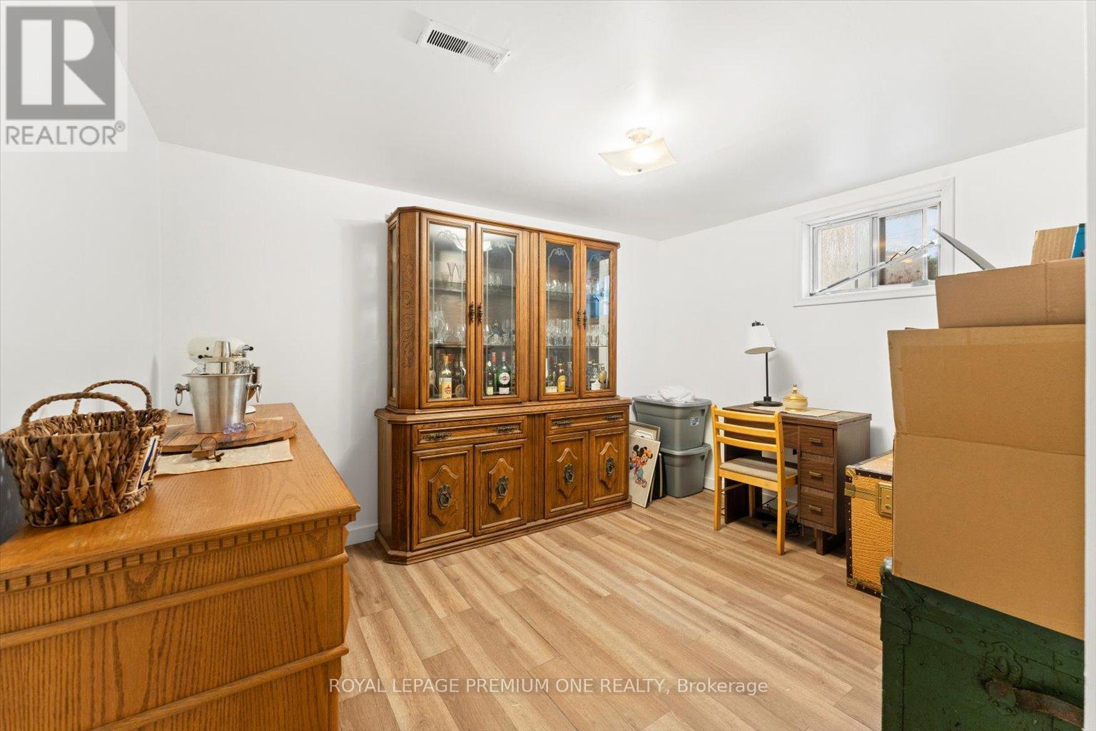 7 North Heights Road, Toronto, Ontario  M9B 2T2 - Photo 23 - W12263341