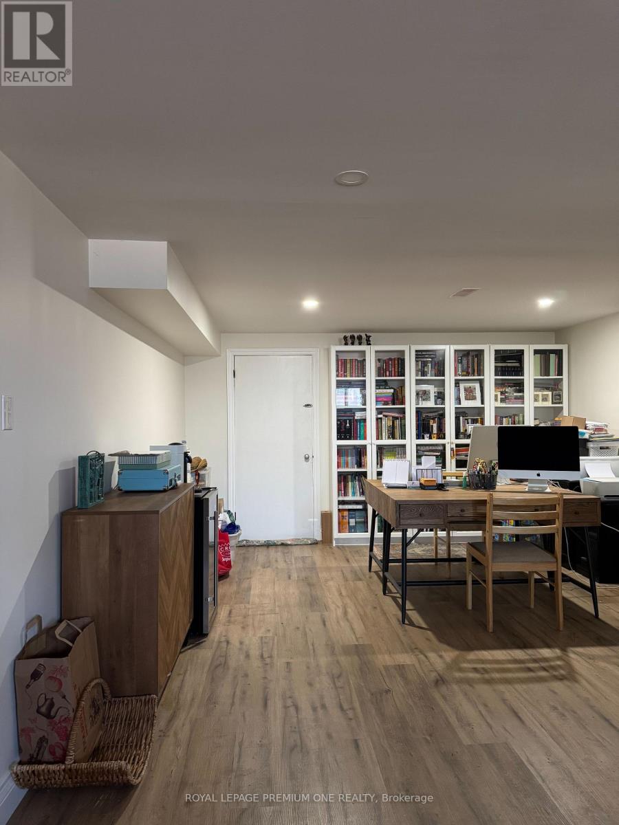 7 North Heights Road, Toronto, Ontario  M9B 2T2 - Photo 17 - W12263341