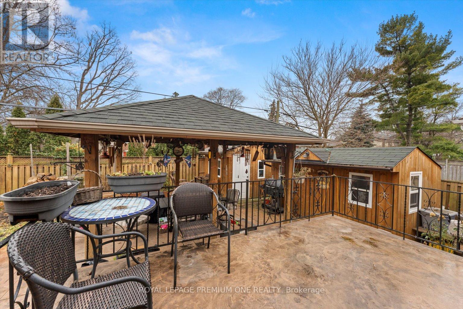 7 North Heights Road, Toronto, Ontario  M9B 2T2 - Photo 27 - W12263341