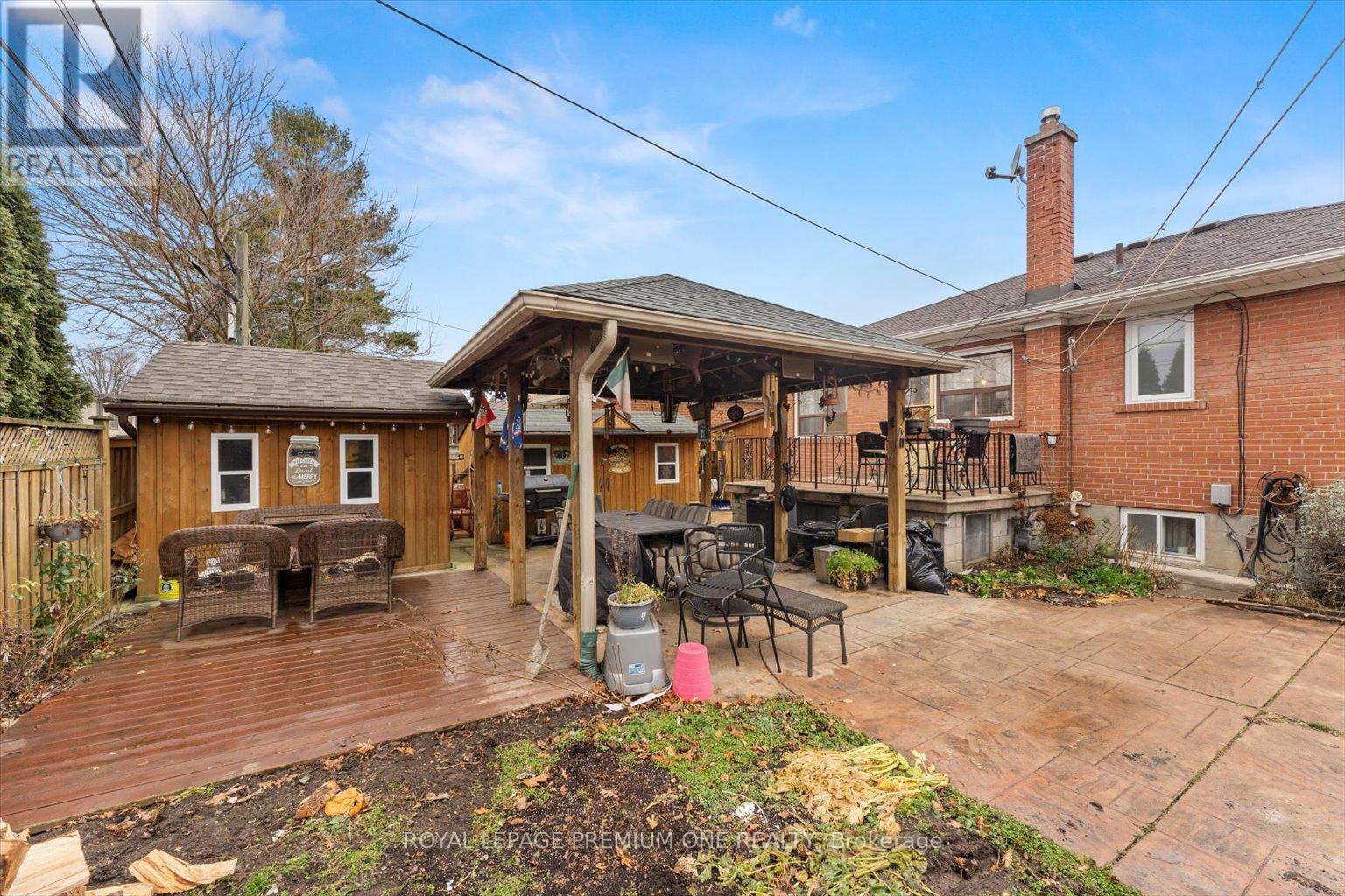 7 North Heights Road, Toronto, Ontario  M9B 2T2 - Photo 34 - W12263341