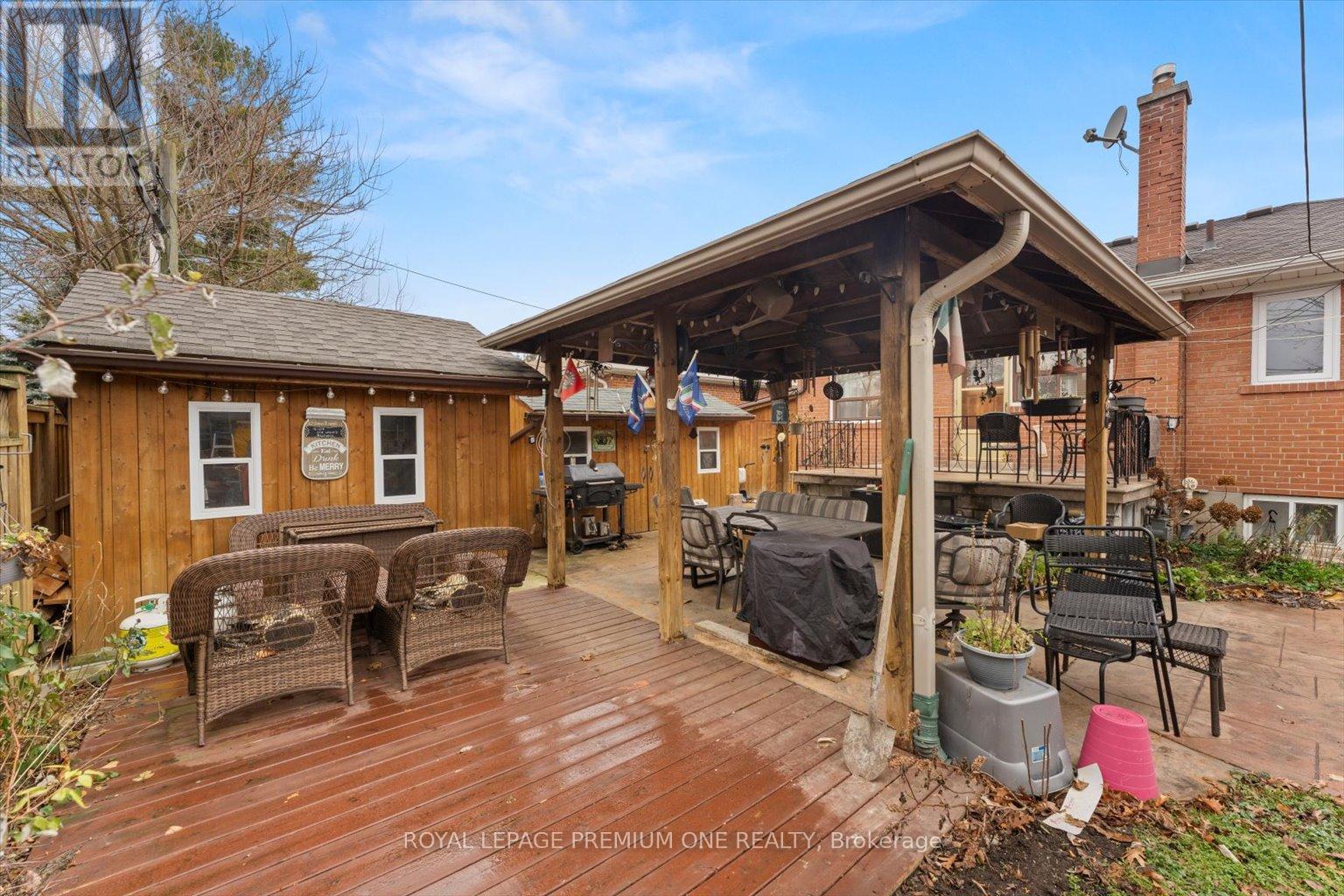 7 North Heights Road, Toronto, Ontario  M9B 2T2 - Photo 33 - W12263341