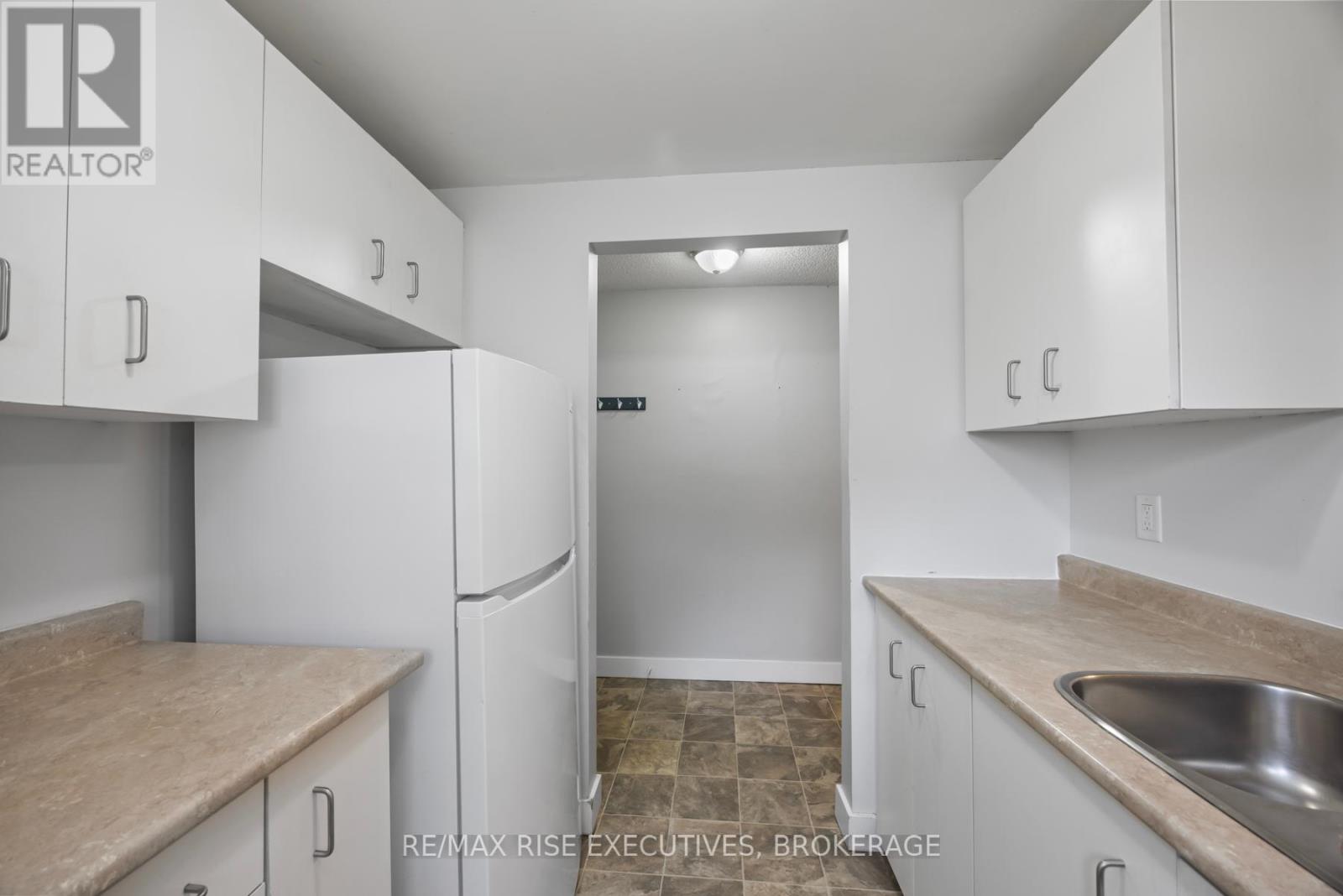 118 - 580 Armstrong Road, Kingston, Ontario  K7M 8M3 - Photo 22 - X12263650