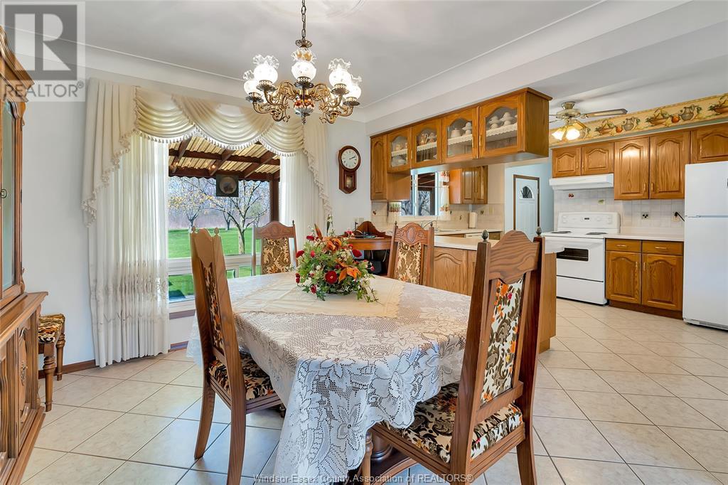 1689 Shawnee, Tecumseh, Ontario  N8N 1S4 - Photo 10 - 25016937