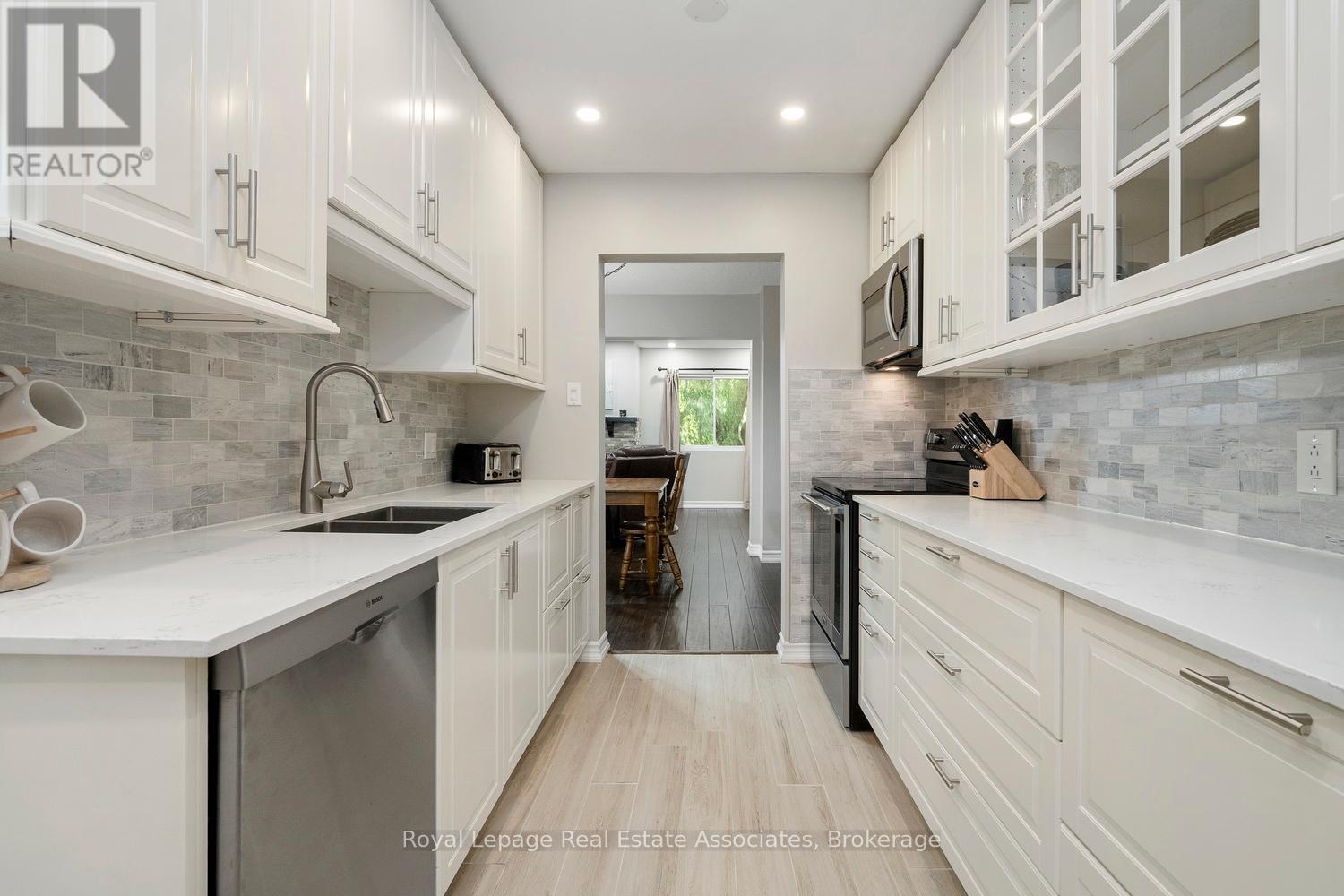 Property at 3585 ASH ROW CRESCENT image 1