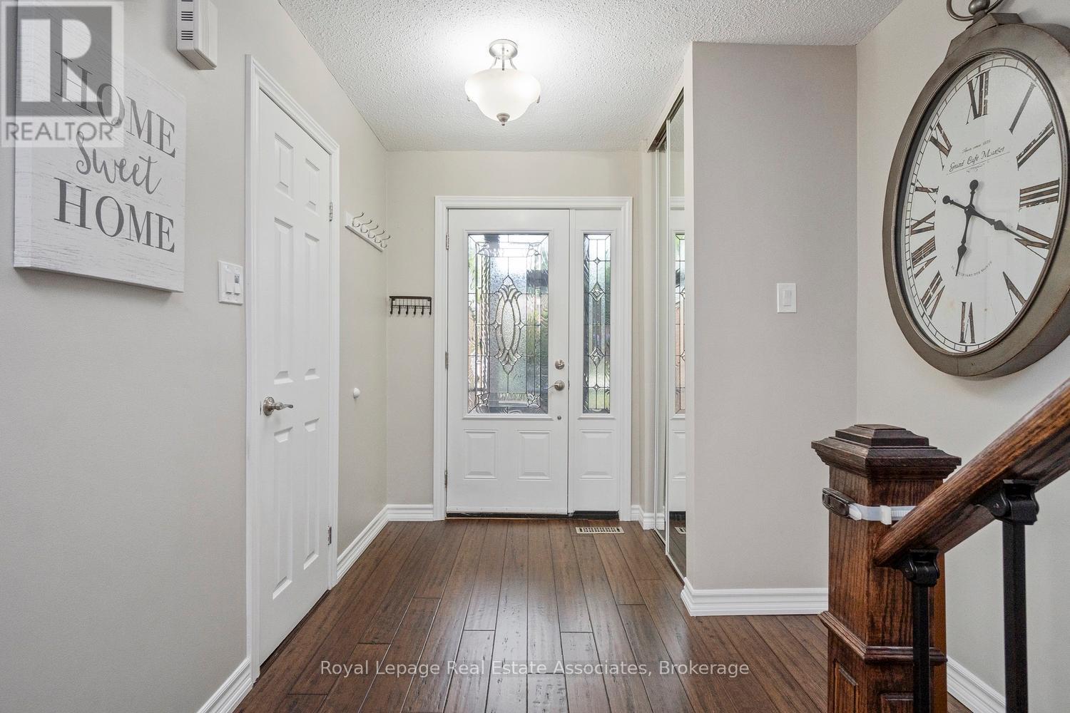 Property at 3585 ASH ROW CRESCENT image 4