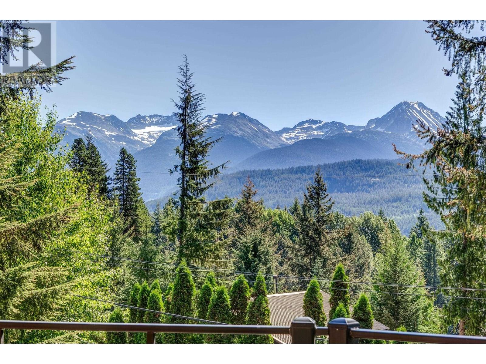 8505 Matterhorn Drive, Whistler, British Columbia  V8E 0G1 - Photo 12 - R3022032