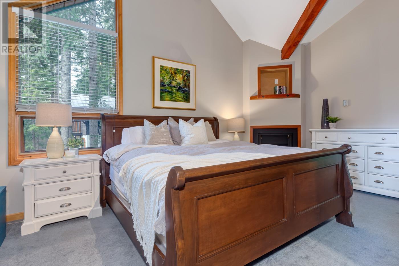 8505 Matterhorn Drive, Whistler, British Columbia  V8E 0G1 - Photo 13 - R3022032