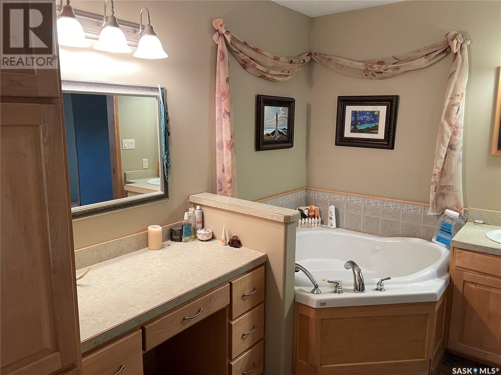 130 2nd Street E, Kincaid, Saskatchewan  S0H 2J0 - Photo 21 - SK007418