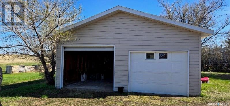 130 2nd Street E, Kincaid, Saskatchewan  S0H 2J0 - Photo 30 - SK007418