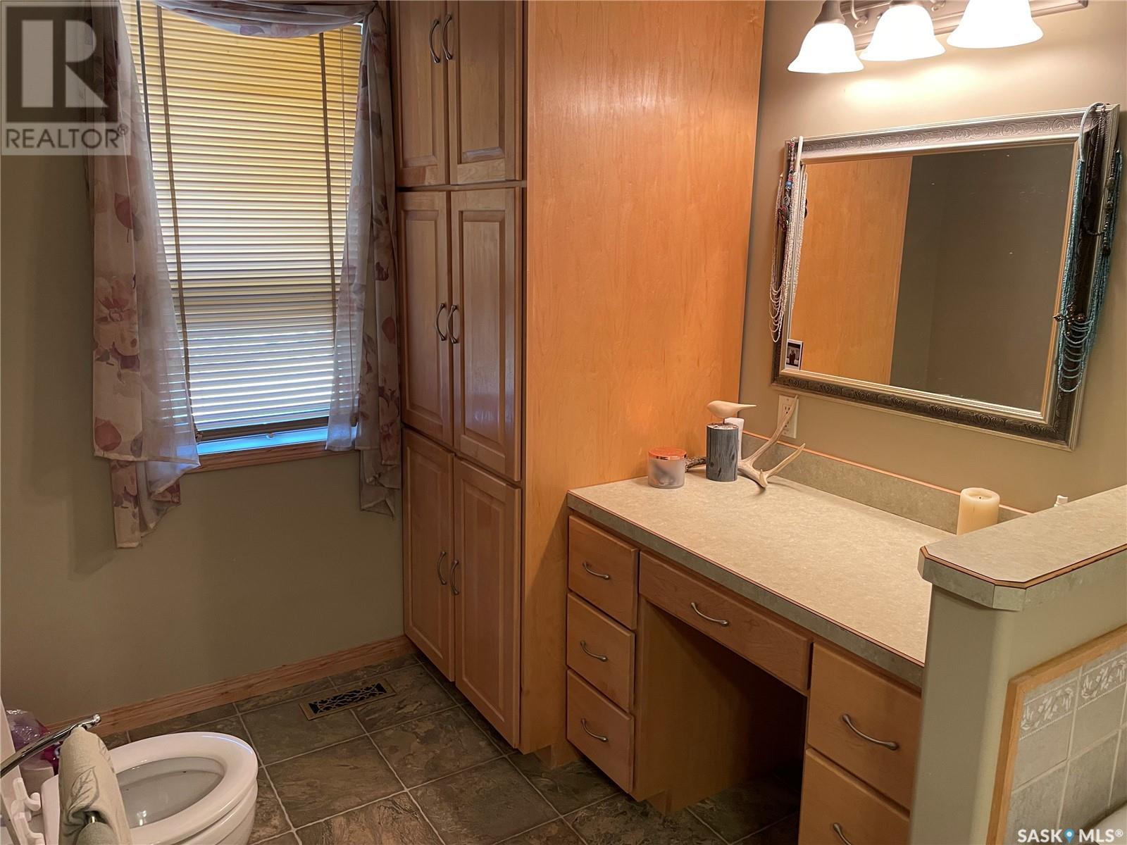 130 2nd Street E, Kincaid, Saskatchewan  S0H 2J0 - Photo 20 - SK007418