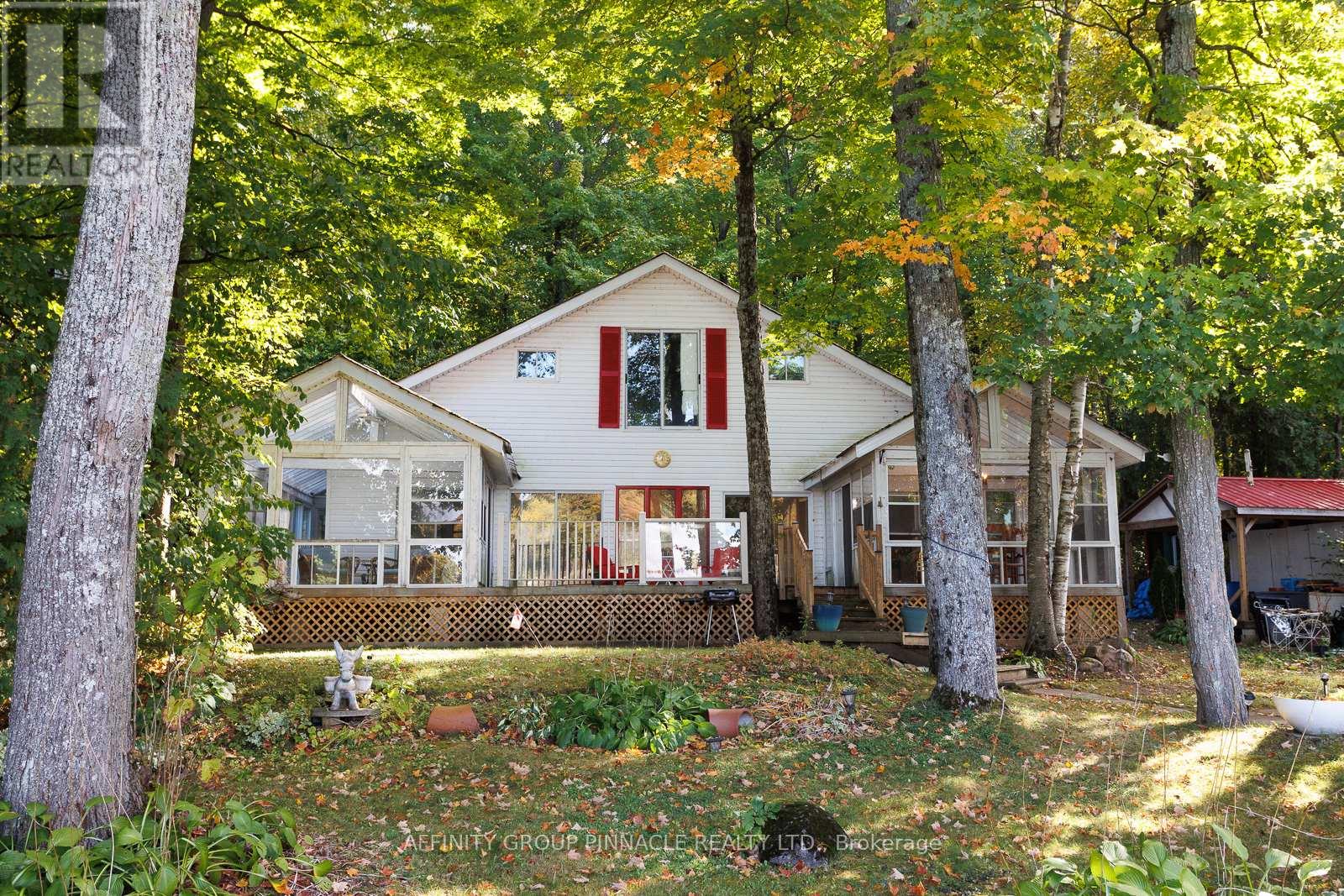 38 Dewey's Island Road, Kawartha Lakes, Ontario  K0M 1N0 - Photo 10 - X12263960