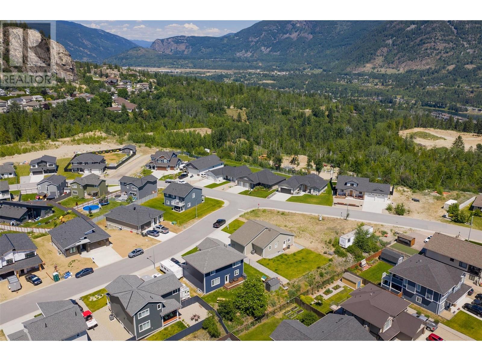 1508 Aspen Lane, Castlegar, British Columbia  V1N 4X8 - Photo 11 - 10354588