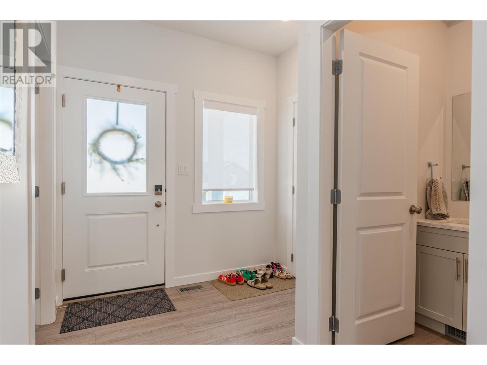 1508 Aspen Lane, Castlegar, British Columbia  V1N 4X8 - Photo 26 - 10354588