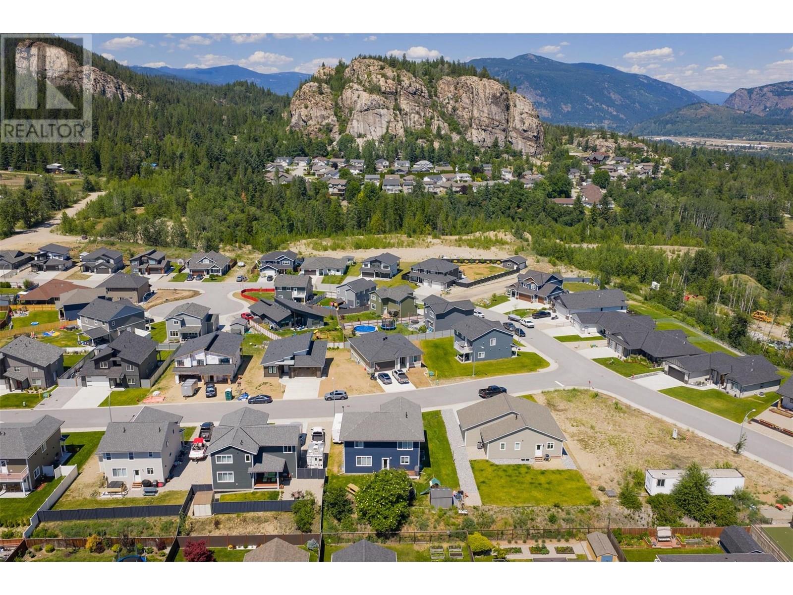 1508 Aspen Lane, Castlegar, British Columbia  V1N 4X8 - Photo 12 - 10354588