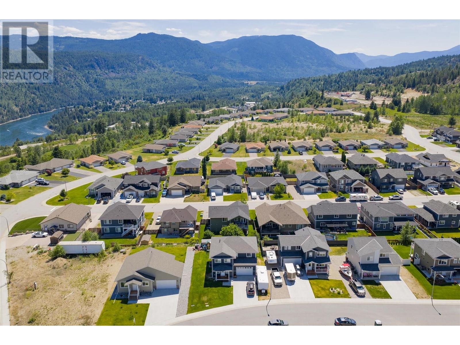 1508 Aspen Lane, Castlegar, British Columbia  V1N 4X8 - Photo 16 - 10354588