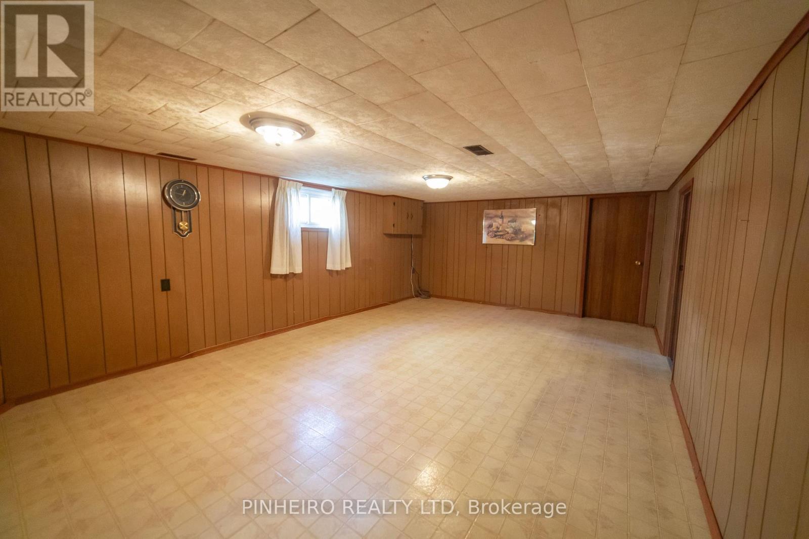 22566 Adelaide Street N, Strathroy-Caradoc (Mount Brydges), Ontario  N0L 1W0 - Photo 20 - X12263869