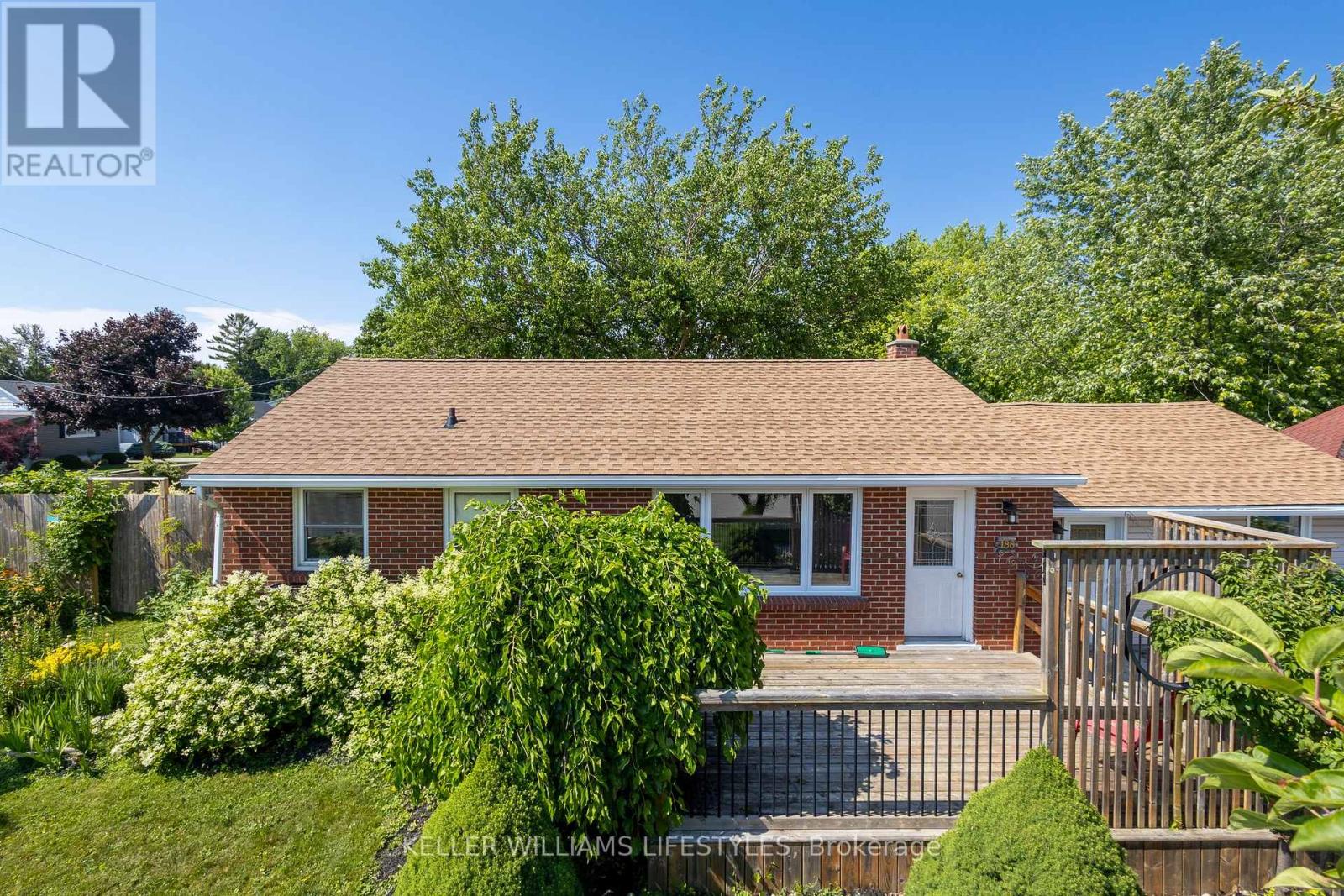 188 Cayley Street, Goderich (Goderich (Town)), Ontario  N7A 2A3 - Photo 1 - X12263881