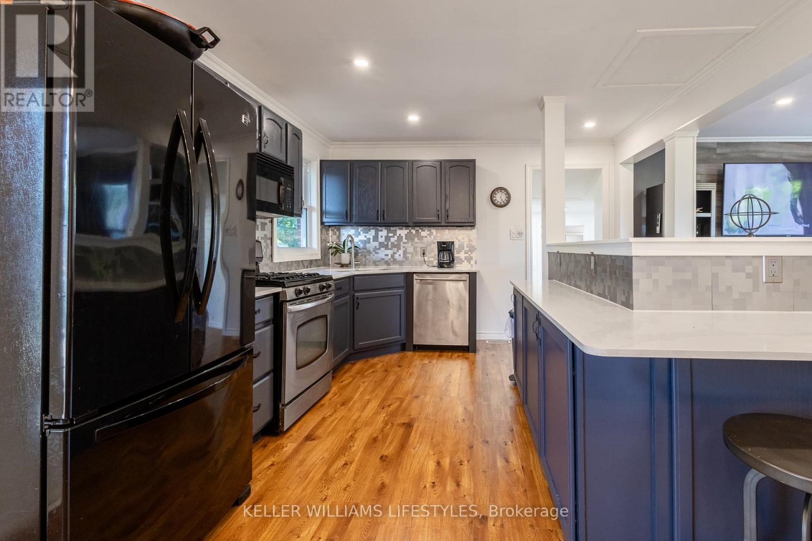 188 Cayley Street, Goderich (Goderich (Town)), Ontario  N7A 2A3 - Photo 11 - X12263881