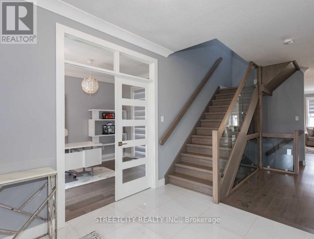 Property at 3335 MERSEA STREET image 5