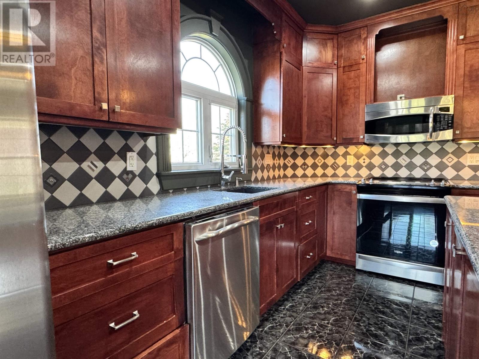 164 Maple Avenue, Glace Bay, Nova Scotia  B1A 3J1 - Photo 8 - 202509320