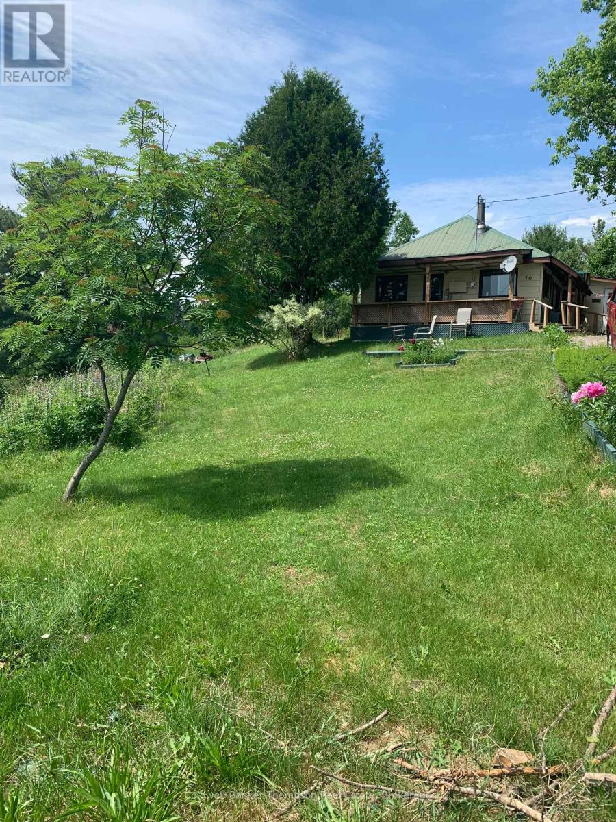 10 George Street, Magnetawan, Ontario  P0A 1P0 - Photo 15 - X12263618