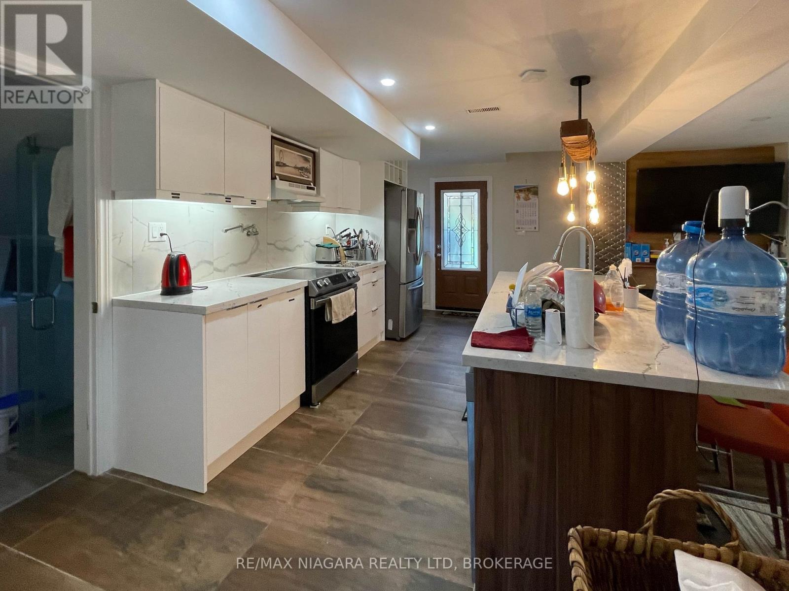 9959 Beck Road, Niagara Falls, Ontario  L2E 6S6 - Photo 12 - X12263961