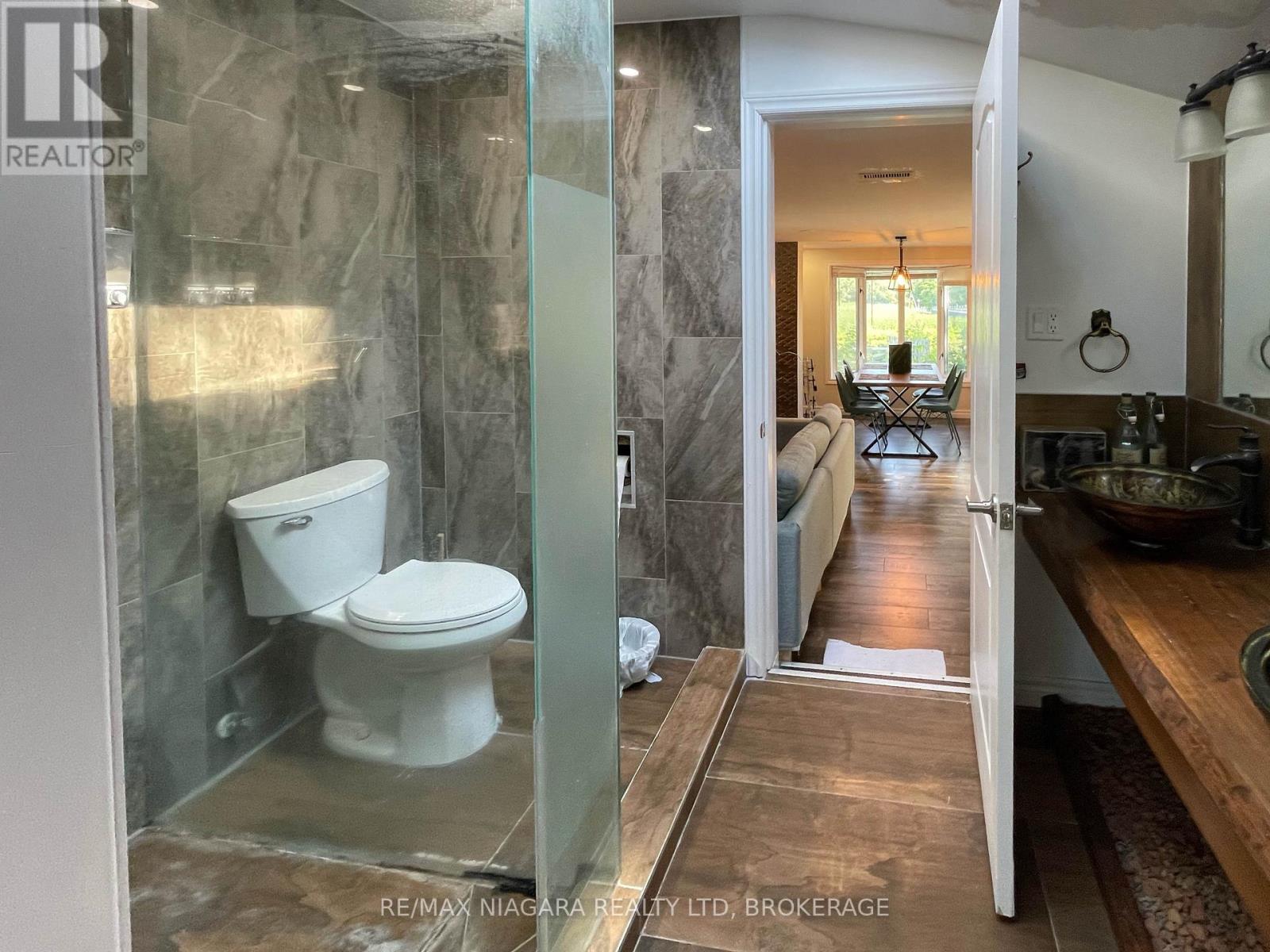 9959 Beck Road, Niagara Falls, Ontario  L2E 6S6 - Photo 17 - X12263961
