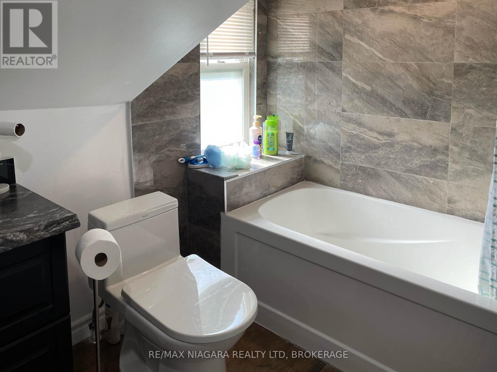 9959 Beck Road, Niagara Falls, Ontario  L2E 6S6 - Photo 20 - X12263961