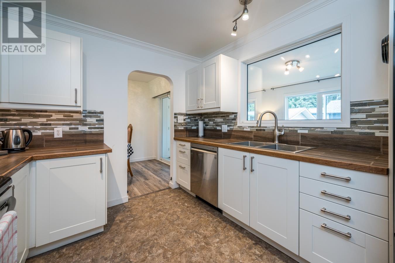 Property at 2389 MYTTING ROAD image 5